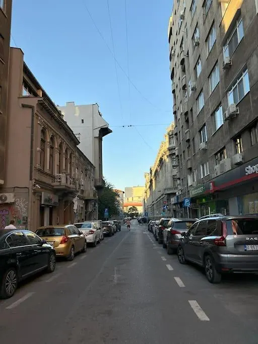 Tiny Studio Quinet Bucarest 0*,